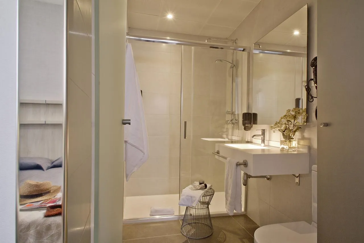 Hostal Benidorm Barcelona 2*,
